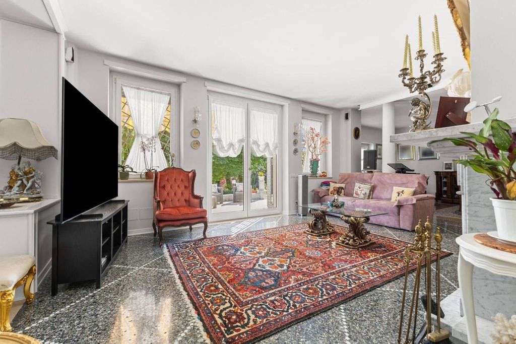 Maison de luxe à vendre à Fiuggi, 635 000 €, Photo 2