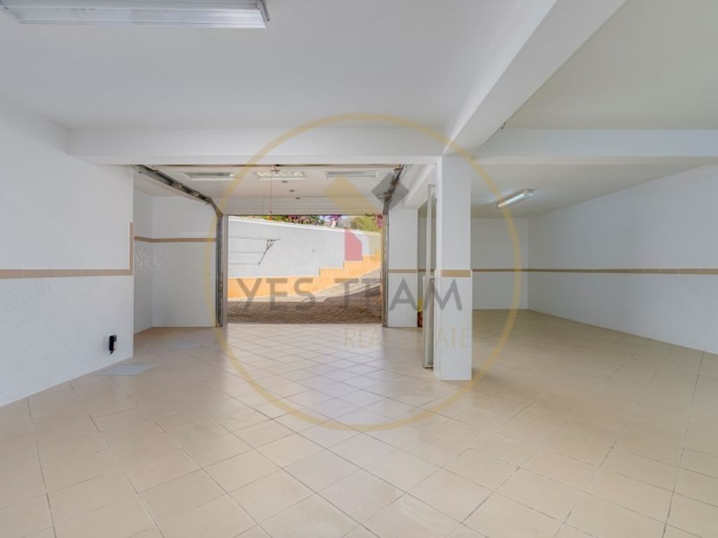 Luxury House for sale in Portimão, 760 000 €, Photo 2