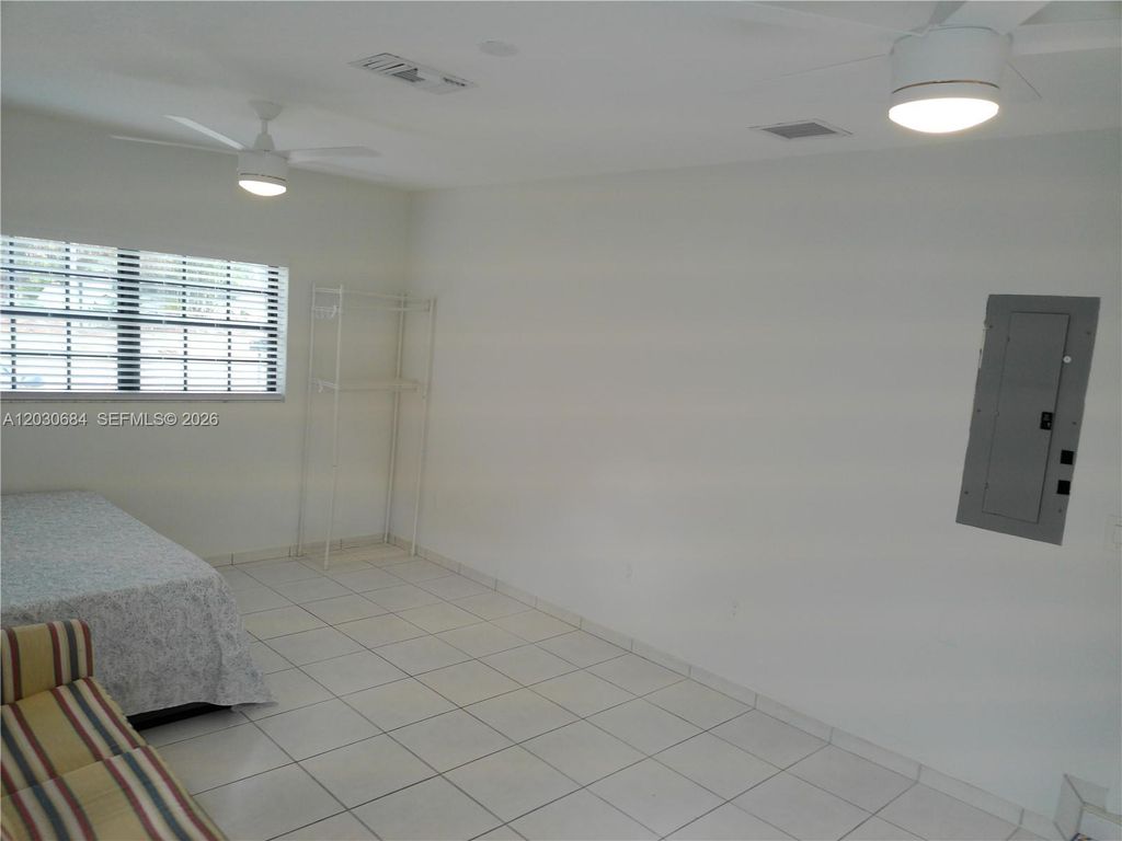 Luxury House for sale in Miami, 730 054 €, Photo 3