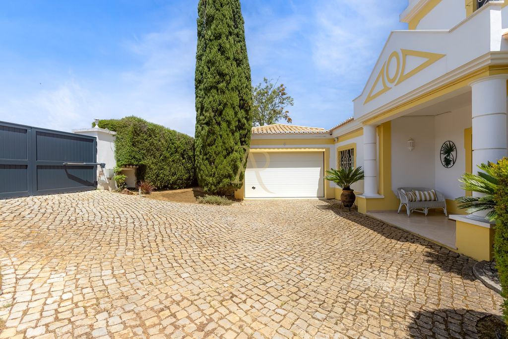 Luxury House for sale in Portimão, 1 360 000 €, Photo 3
