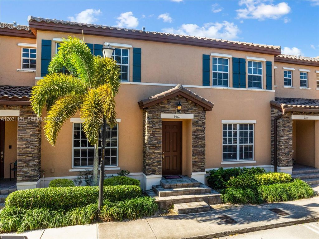 Luxury House for sale in Miami, 450 916 €, Photo 3
