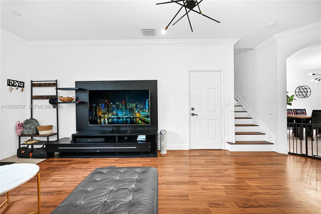 Luxury House for sale in Miami, 455 125 €, Photo 4