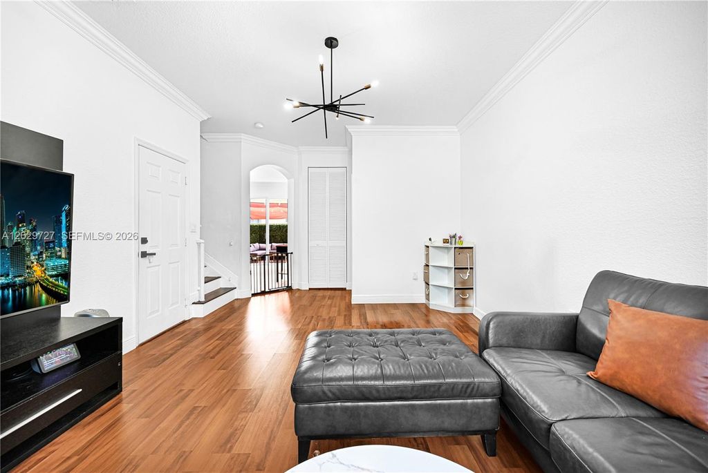 Luxury House for sale in Miami, 455 125 €, Photo 5
