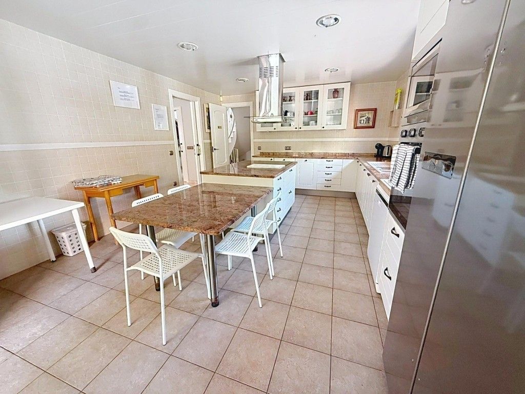 Maison de luxe à vendre à Cubelles, 699 000 €, Photo 5