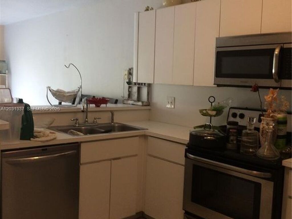 Luxury House for sale in Miami, 572 658 €, Photo 7