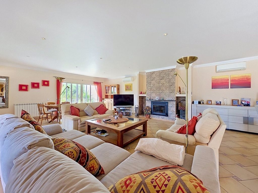 Luxury House for sale in Portimão, 915 000 €, Photo 7