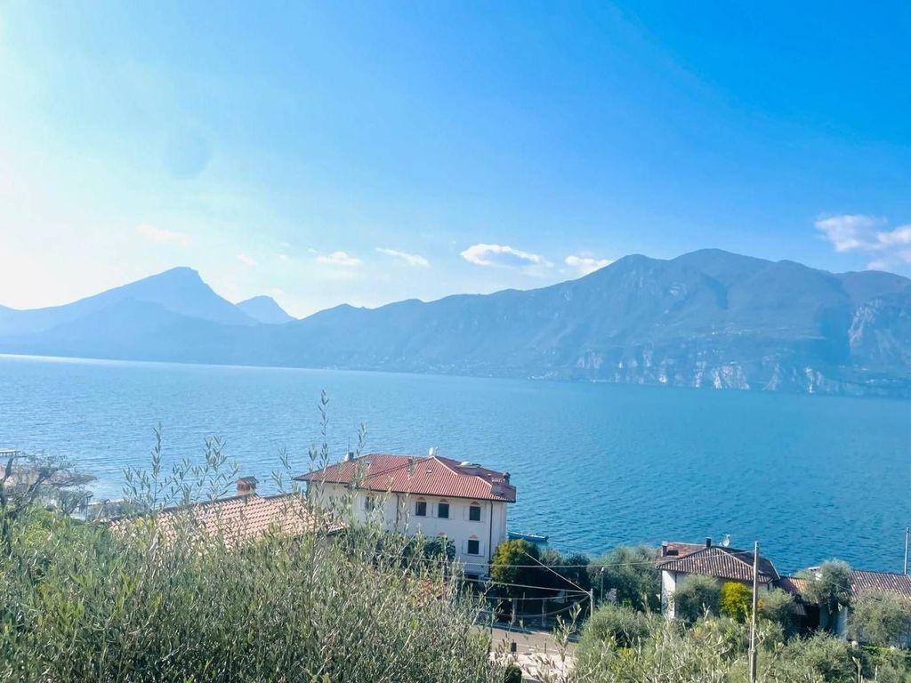 Luxury House for sale in Brenzone, 1 150 000 €, Photo 1