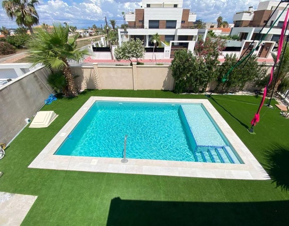 Maison de luxe à vendre à Torrevieja, 440 000 €, Photo 2
