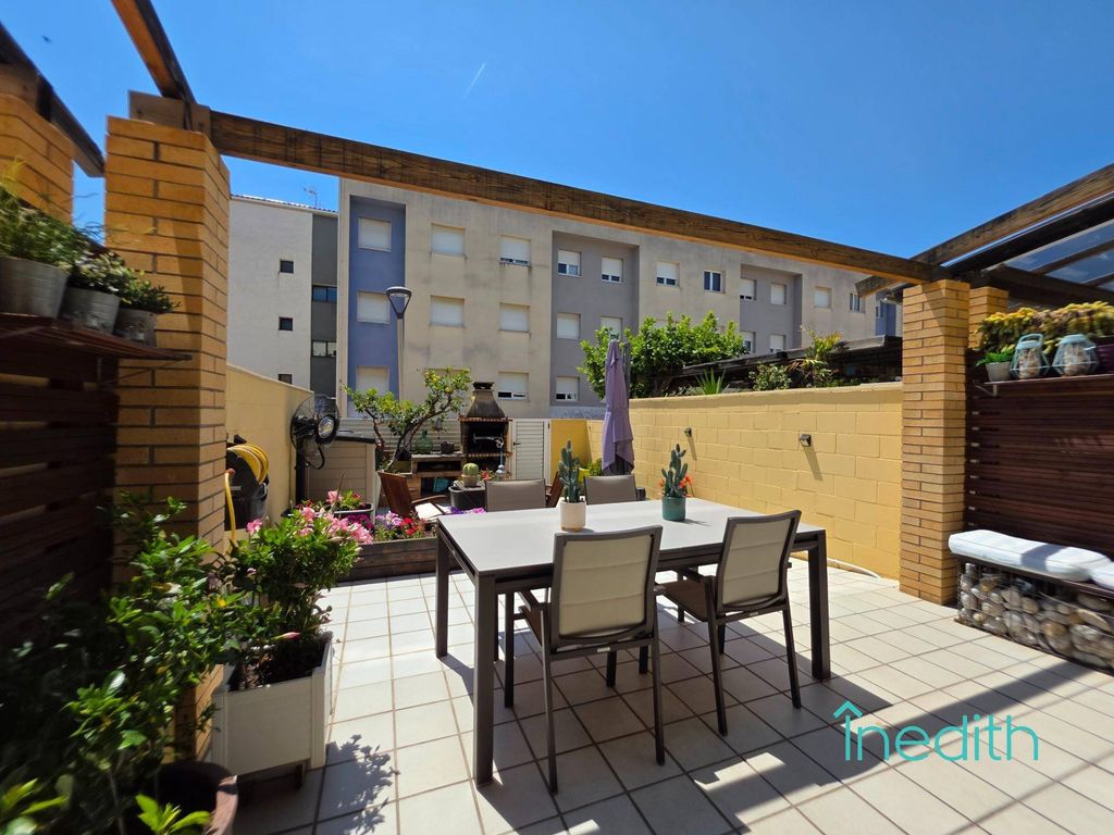 Maison de luxe à vendre à Cubelles, 450 000 €, Photo 3