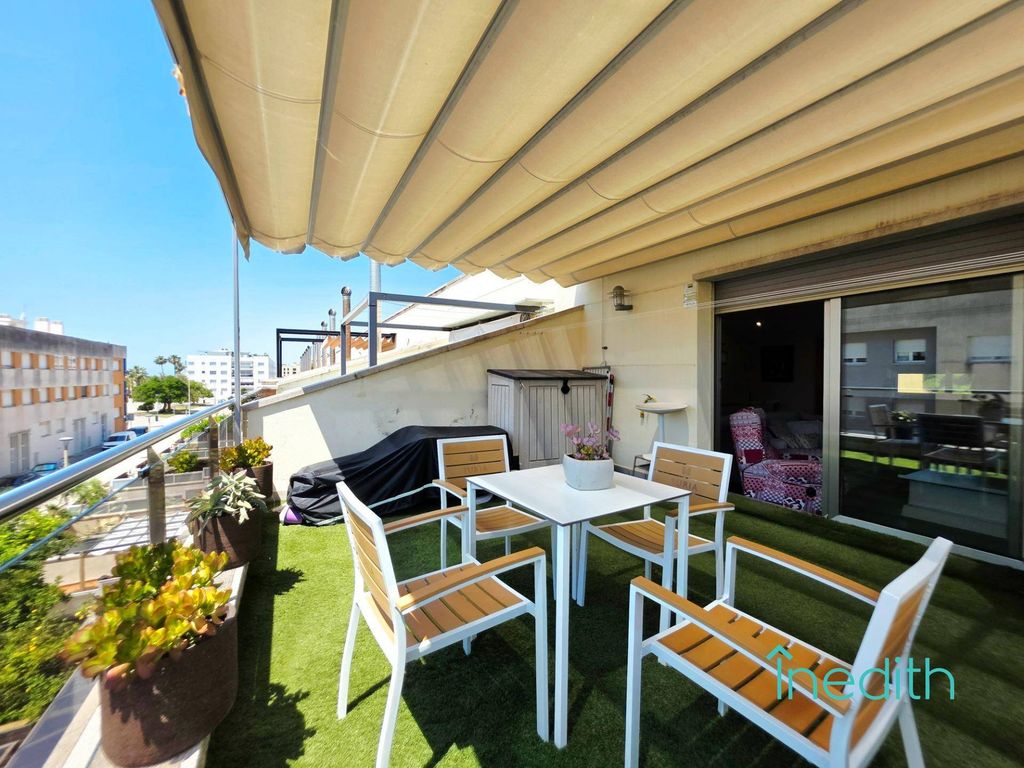 Maison de luxe à vendre à Cubelles, 450 000 €, Photo 4