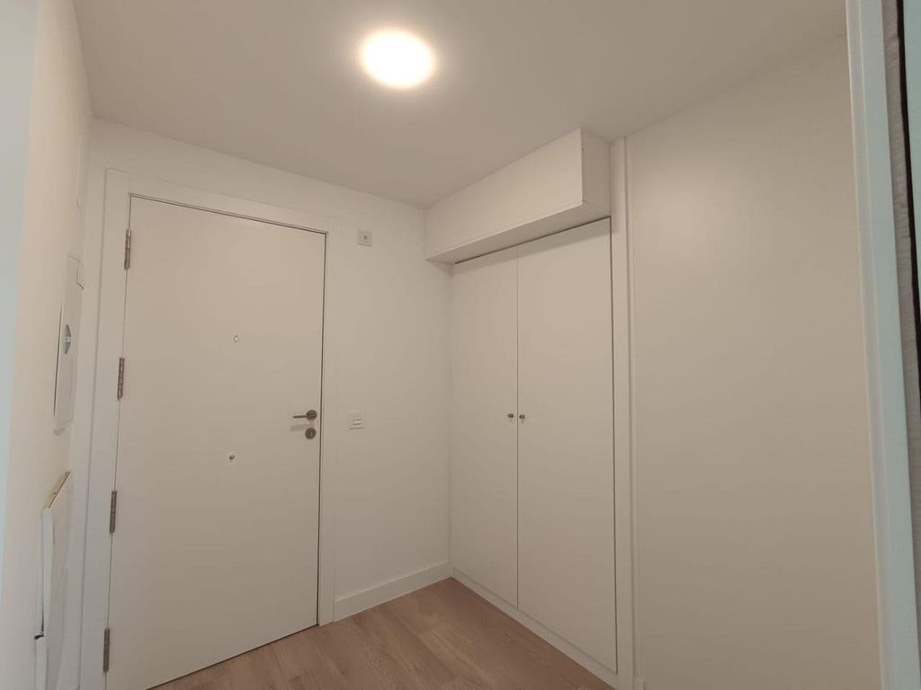 Luxury Apartment for sale in Alcalá de Henares, 498 000 €, Photo 5