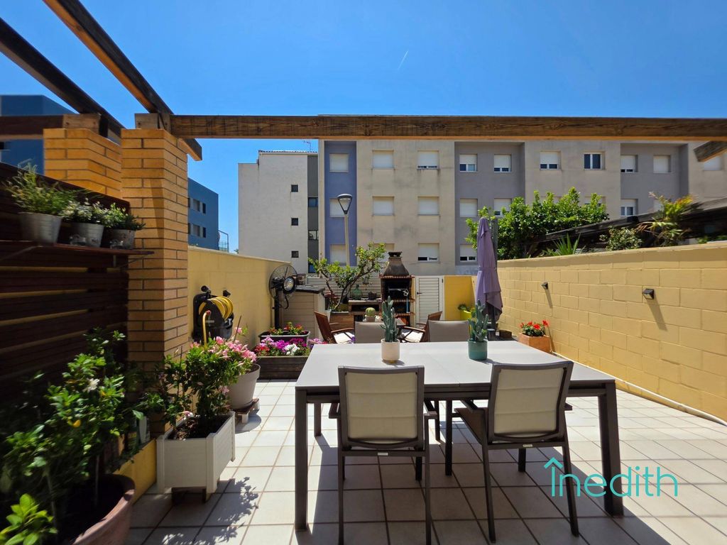 Maison de luxe à vendre à Cubelles, 450 000 €, Photo 6