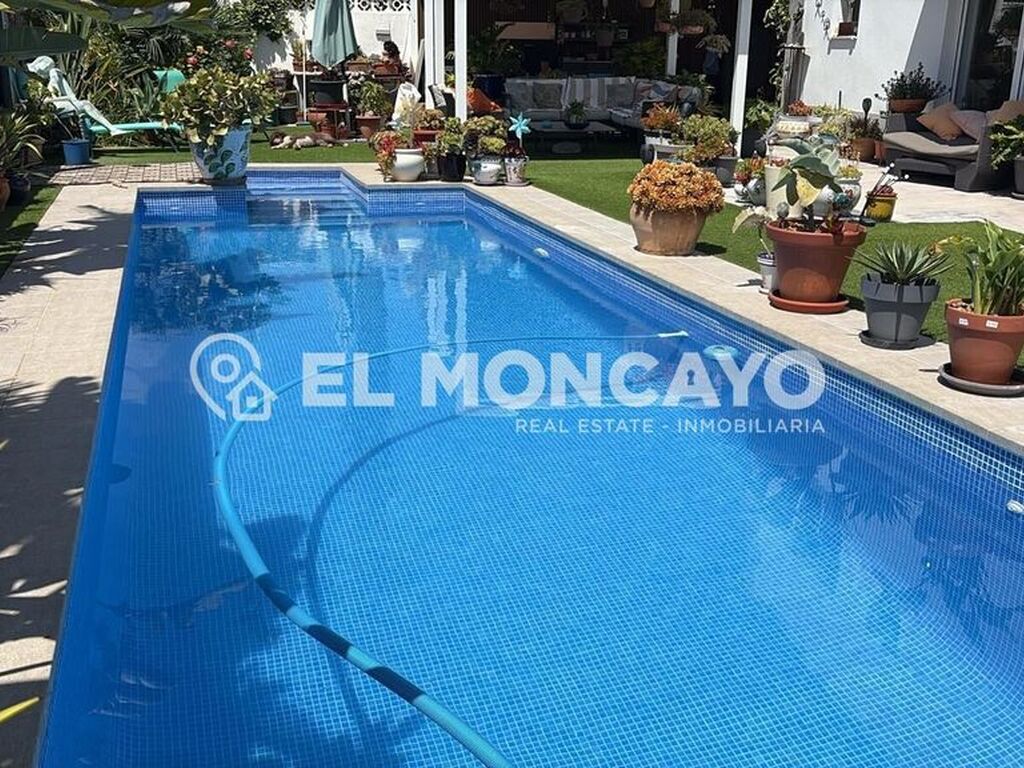Maison de luxe à vendre à Torrevieja, 465 000 €, Photo 2