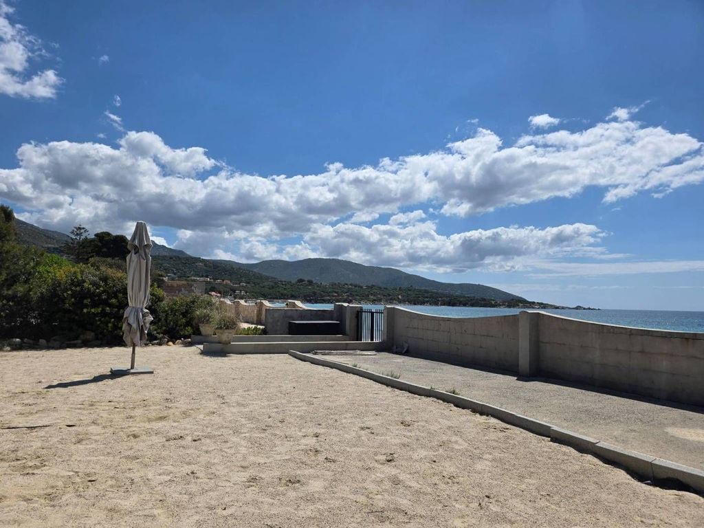 Maison de luxe à vendre à Quartu Sant Elena, 650 000 €, Photo 5
