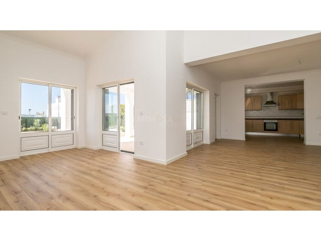 Luxury House for sale in Portimão, 550 000 €, Photo 5