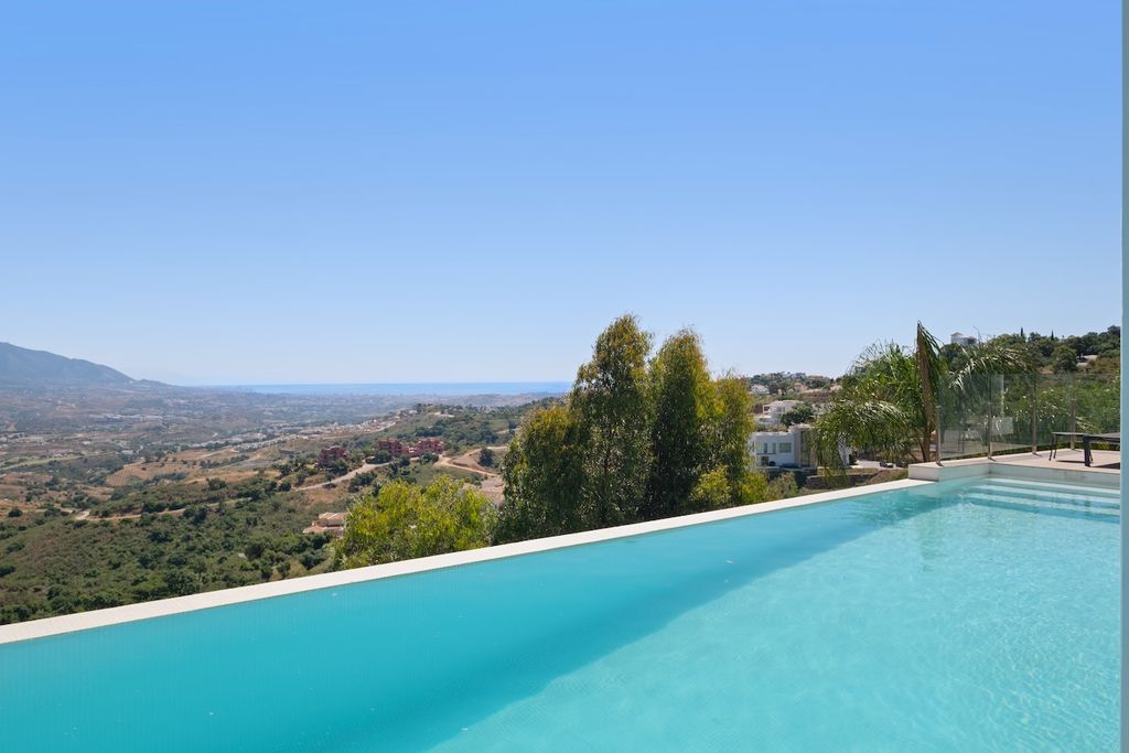 Luxury House for sale in Marbella, 3 300 000 €, Photo 3