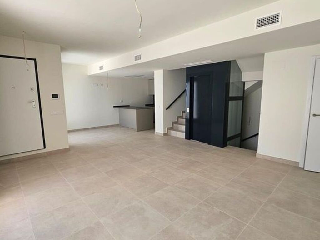 Luxury House for sale in Benalmádena, 700 000 €, Photo 3