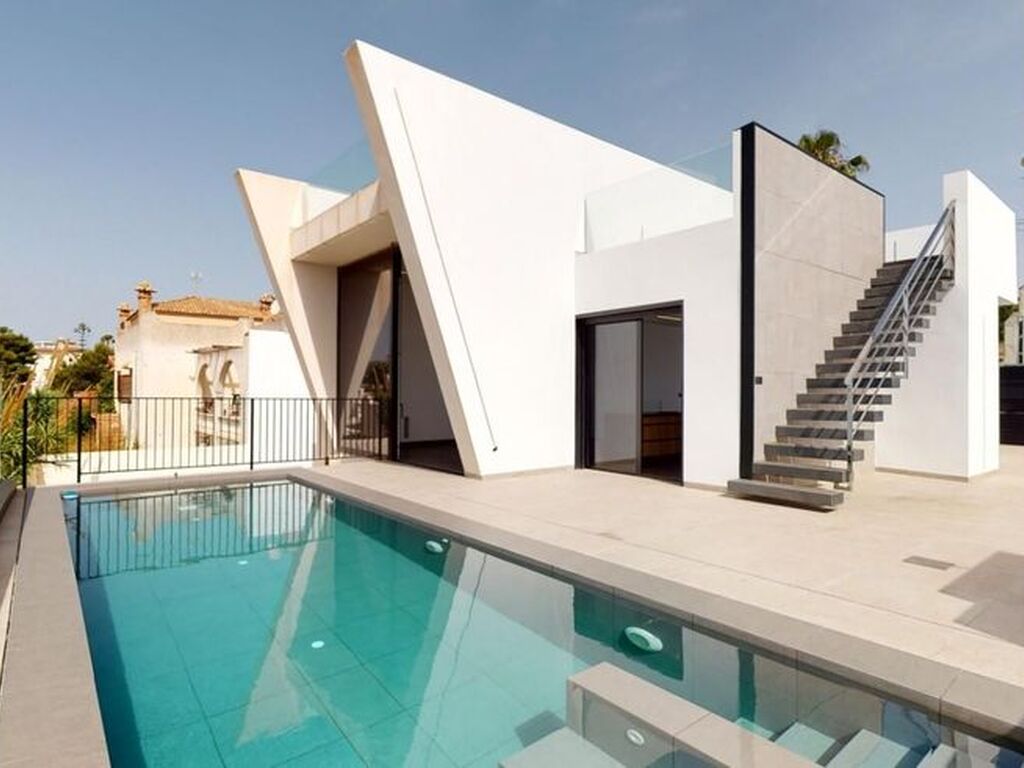 Luxury House for sale in Torrevieja, 750 000 €, Photo 2