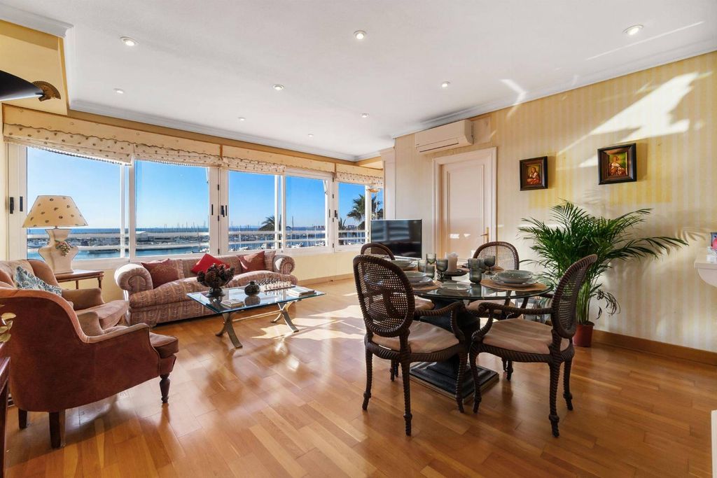 Luxury Apartment for sale in Torrevieja, 499 000 €, Photo 3