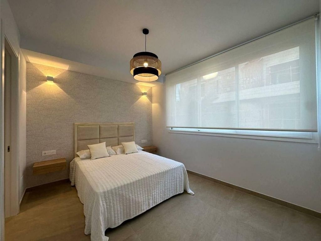 Luxury Apartment for sale in Torrevieja, 430 000 €, Photo 5