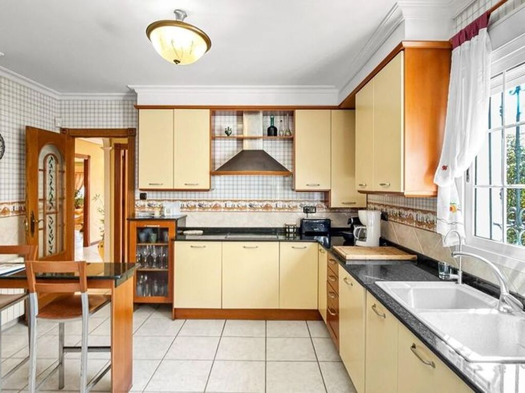 Luxury House for sale in Torrevieja, 950 000 €, Photo 5