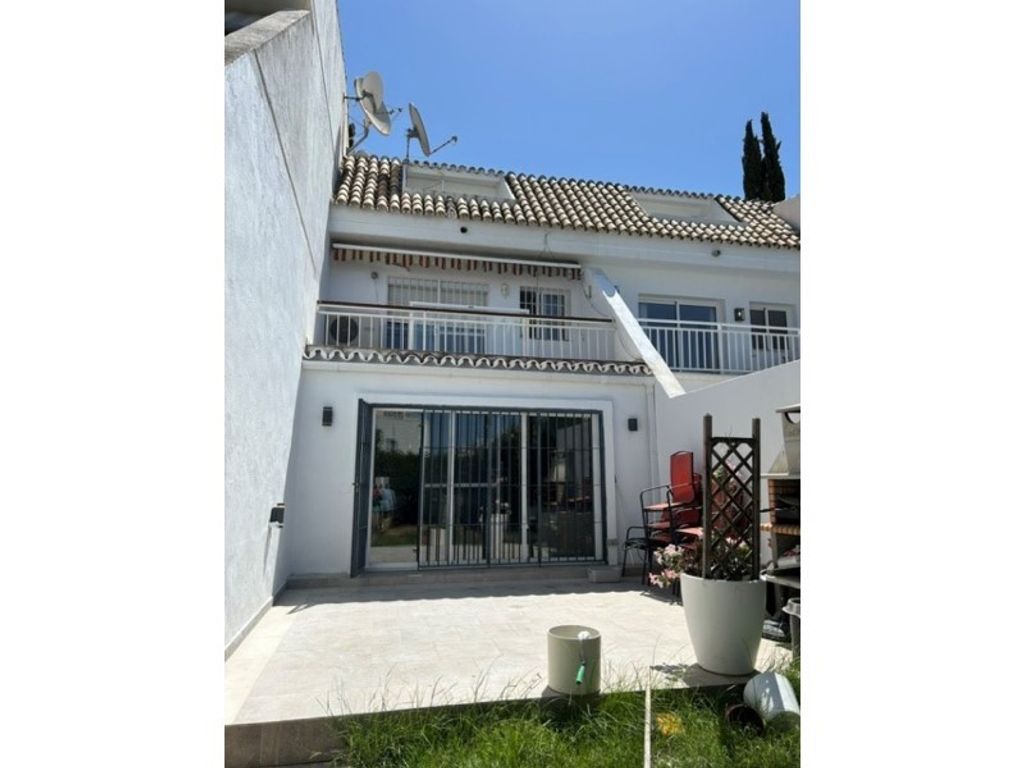 Maison de luxe à vendre à Marbella, 780 000 €, Photo 1