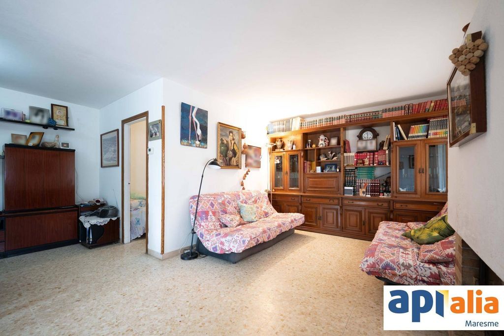 Maison de luxe à vendre à Santa Susanna, 450 000 €, Photo 3