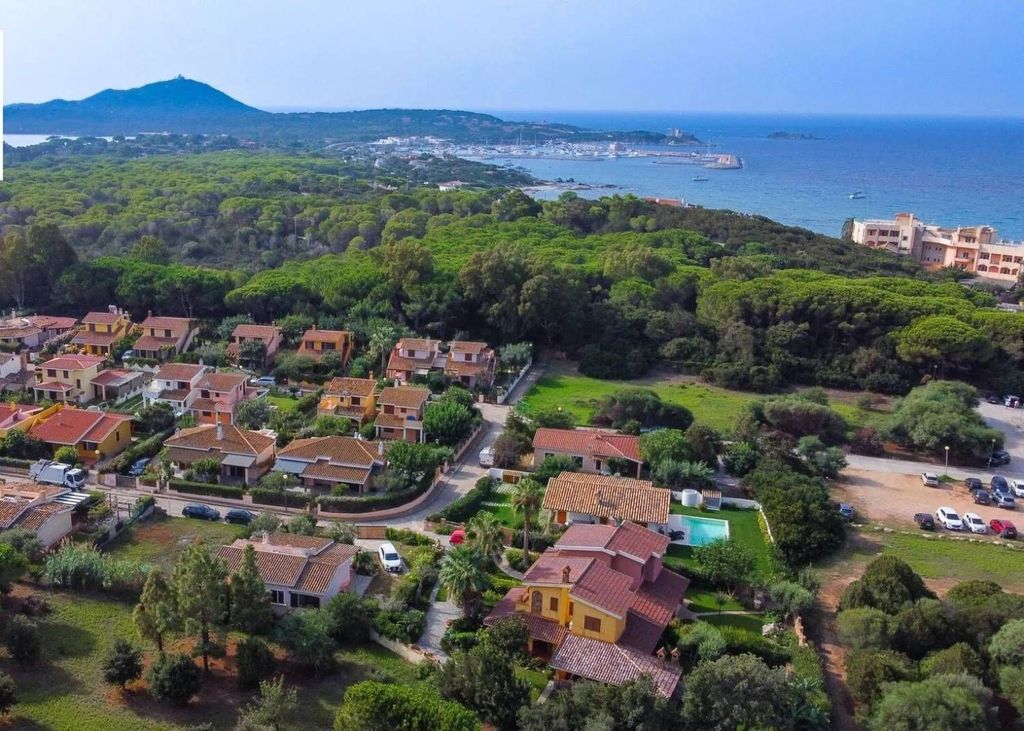 Luxury House for sale in Villasimius, 590 000 €, Photo 1