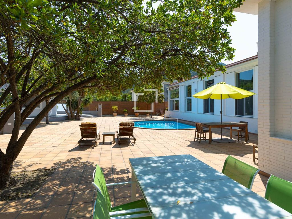 Luxury House for sale in Argentona, 860 000 €, Photo 2