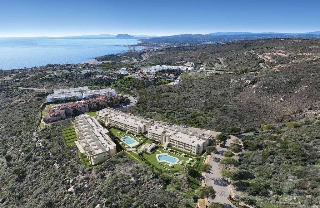 Luxury Apartment for sale in Manilva, 450 000 €, Photo 3