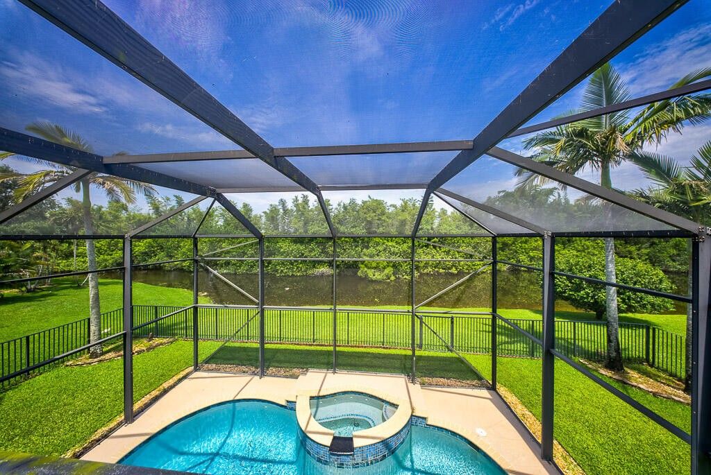 Luxury House for sale in Wellington, 813 346 €, Photo 3
