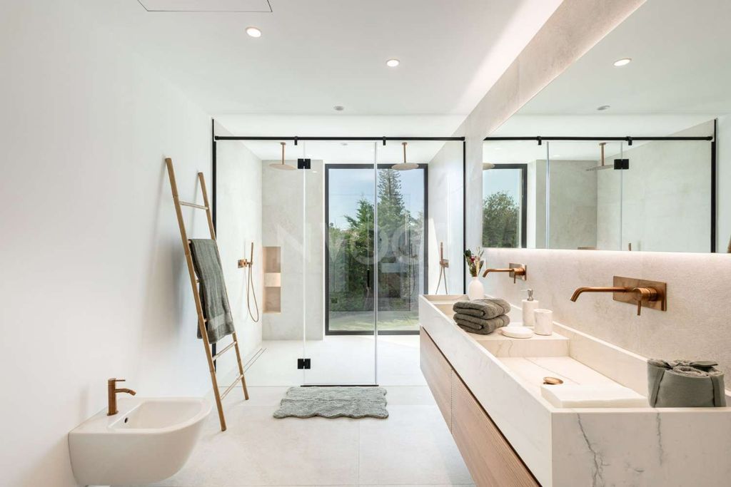 Luxury House for sale in Marbella, 3 990 000 €, Photo 3