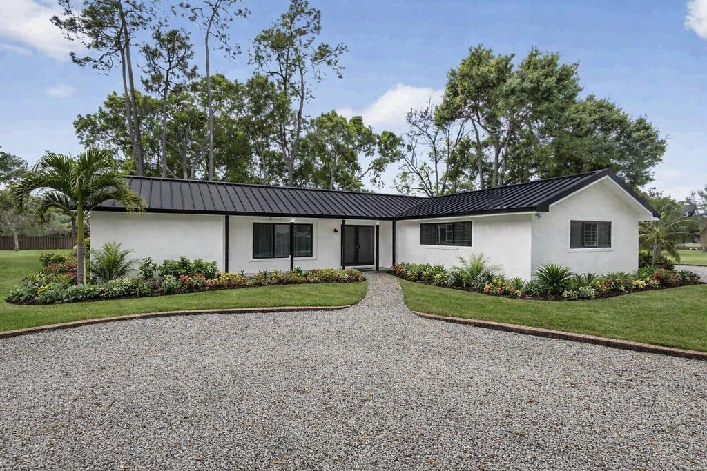Luxury House for sale in Wellington, 1 485 466 €, Photo 2