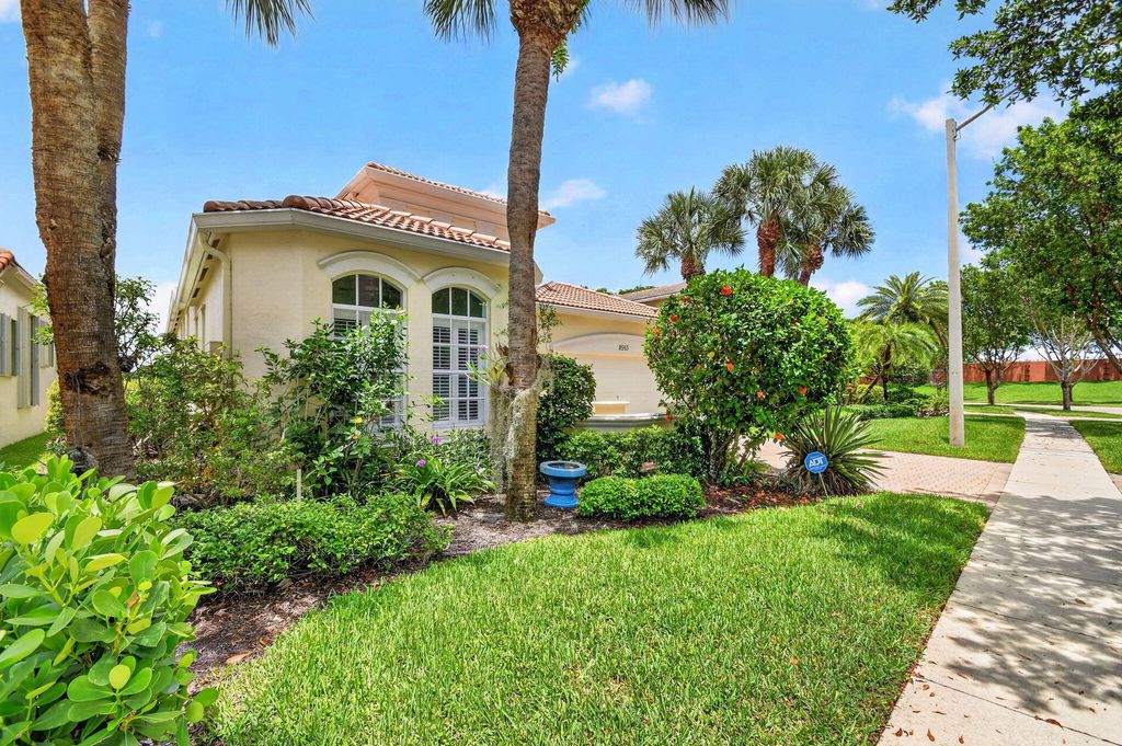 Luxury House for sale in Wellington, 481 354 €, Photo 2