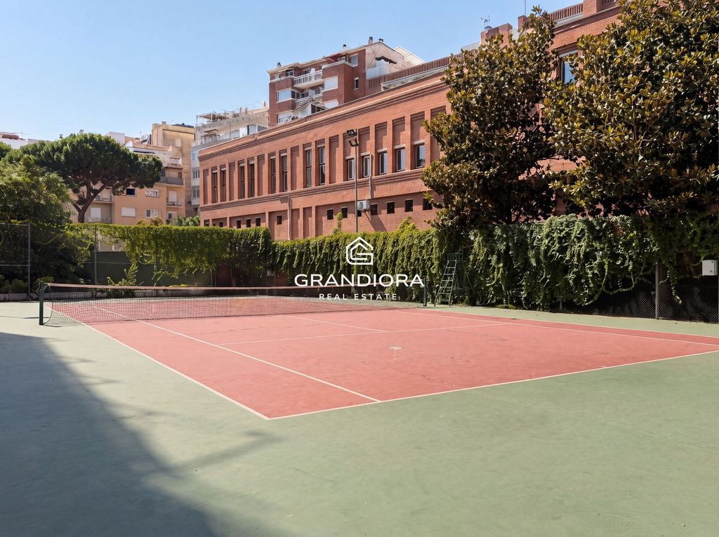 Appartement de luxe à vendre à Barcelona, 580 000 €, Photo 2