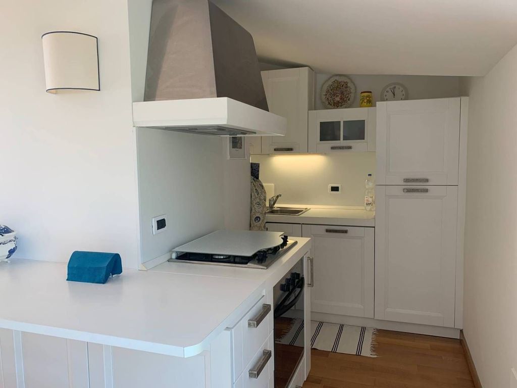 Luxury Apartment for sale in Bordighera, 830 000 €, Photo 3