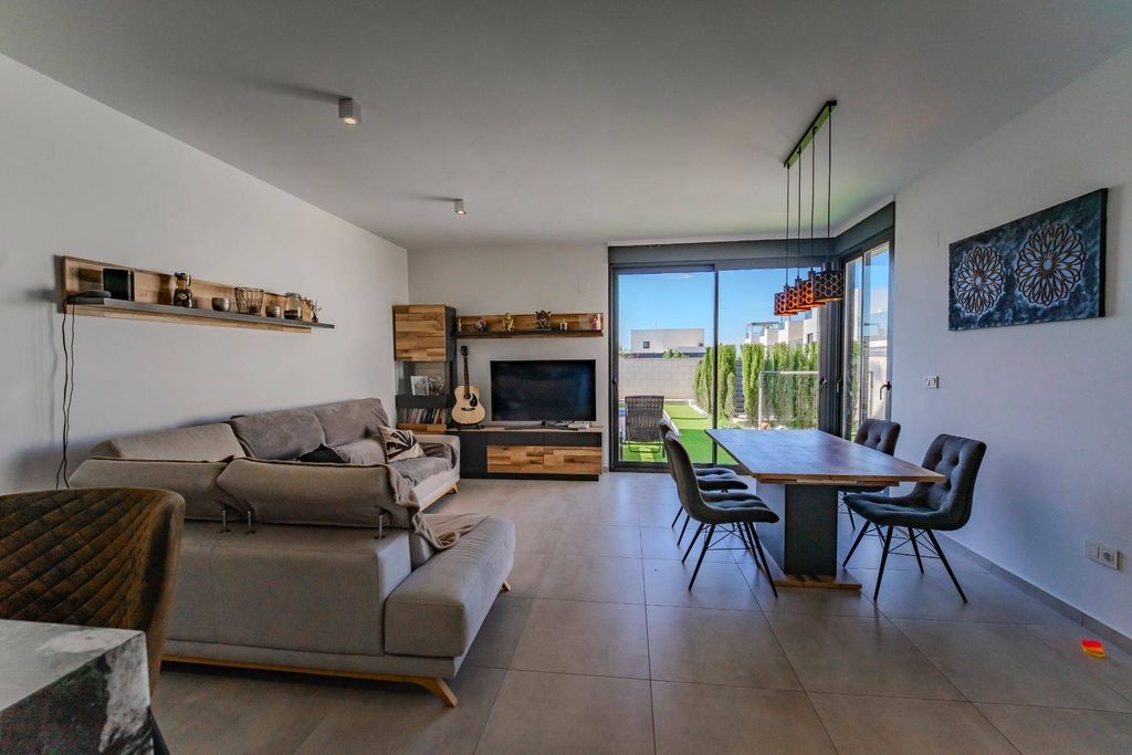 Luxury House for sale in Benijofar, 470 000 €, Photo 4