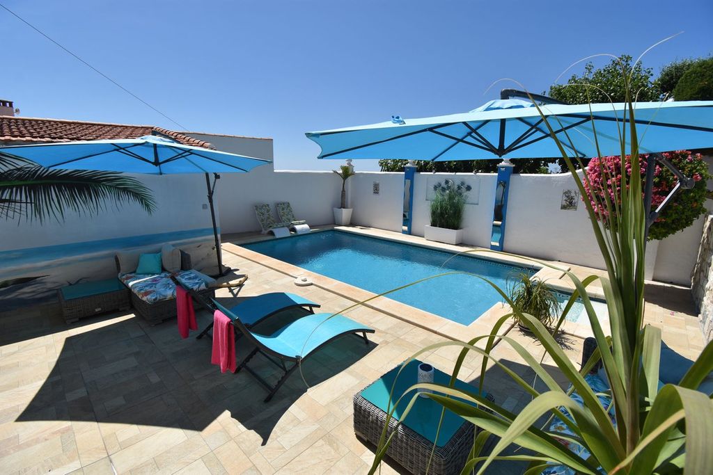 Luxury House for sale in Benalmádena, 1 100 000 €, Photo 1