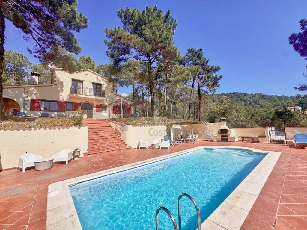 Luxury House for sale in Lloret de Mar, 595 000 €, Photo 2