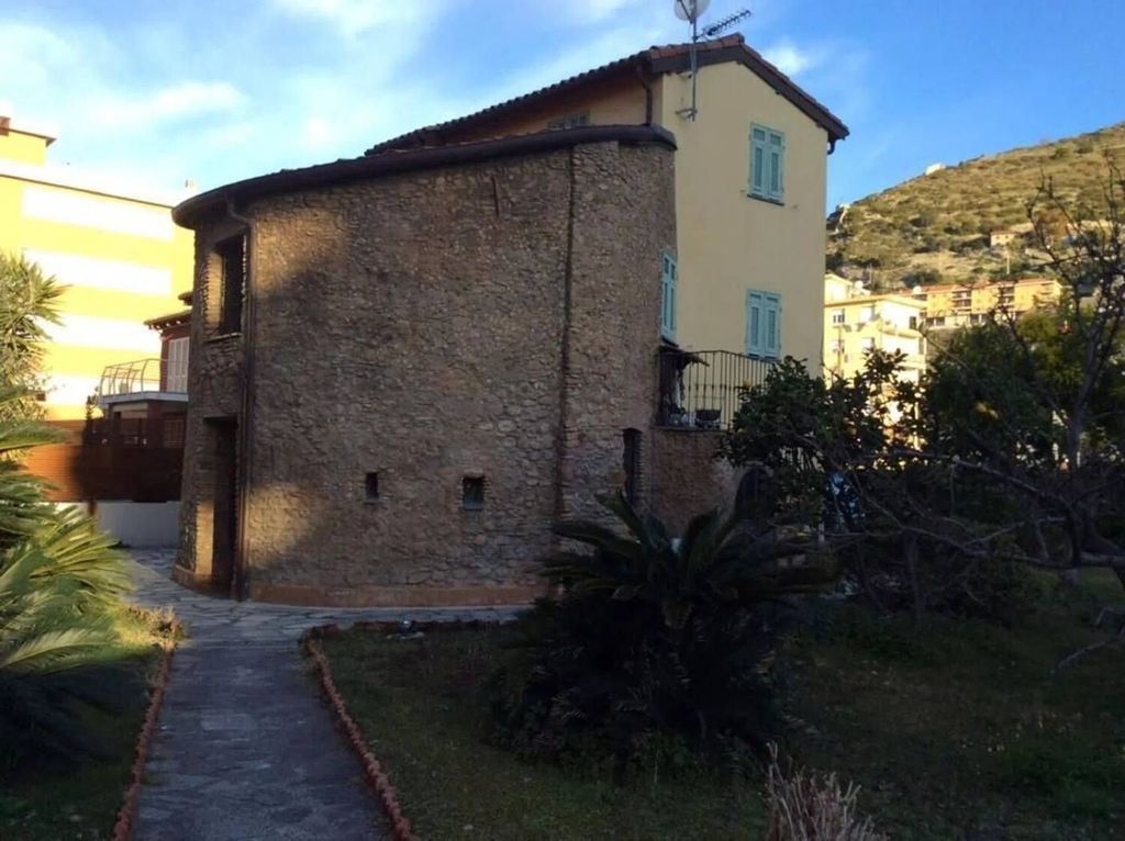 Maison de luxe à vendre à Ventimiglia, 600 000 €, Photo 3
