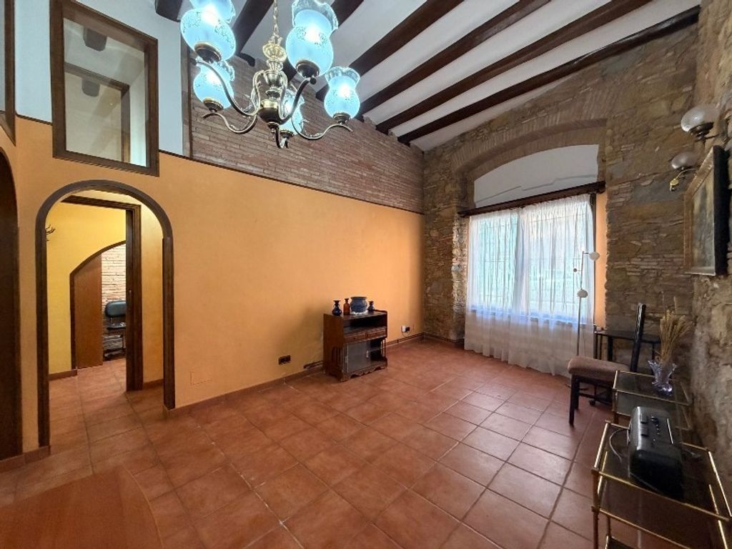 Luxury House for sale in La Bisbal d'Empordà, 525 000 €, Photo 4