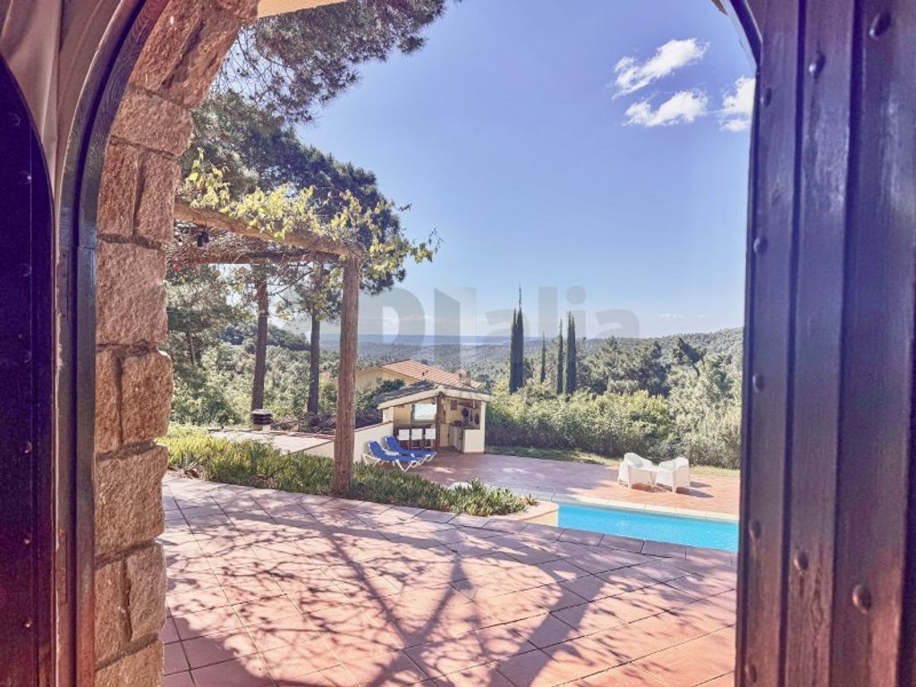 Luxury House for sale in Lloret de Mar, 595 000 €, Photo 5