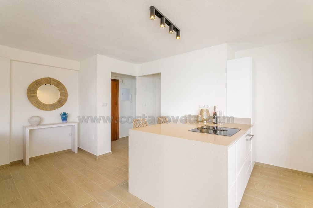 Luxury Apartment for sale in El Campello, 485 000 €, Photo 6