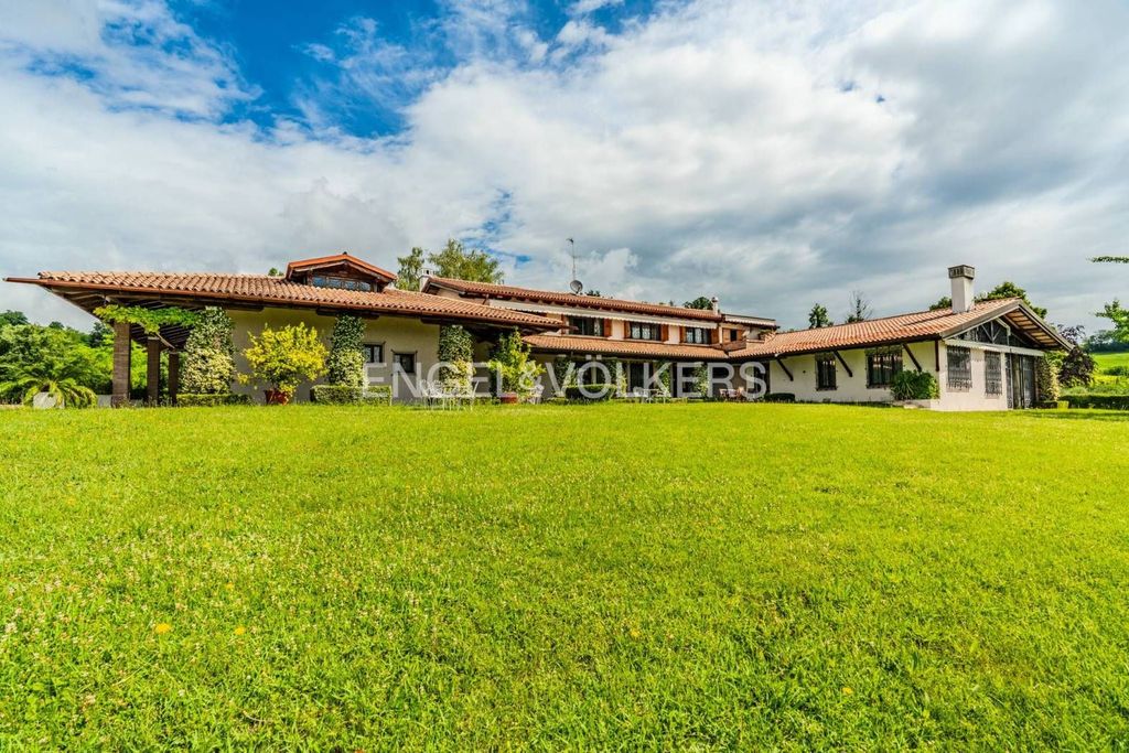 Maison de luxe à vendre à Susegana, 2 200 000 €, Photo 1