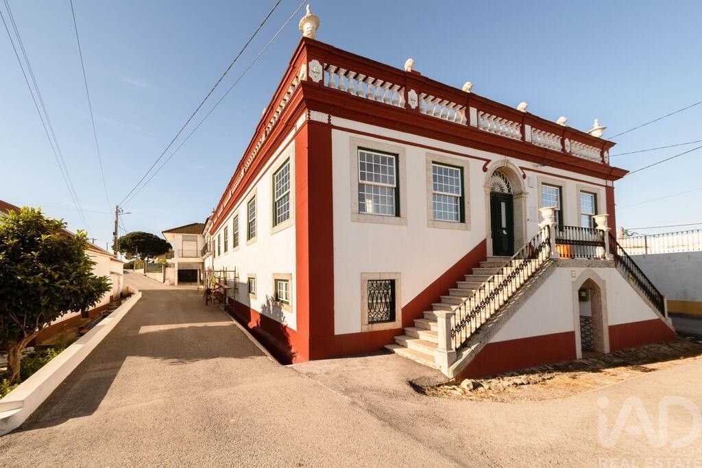 Maison de luxe à vendre à Turcifal, 480 000 €, Photo 1