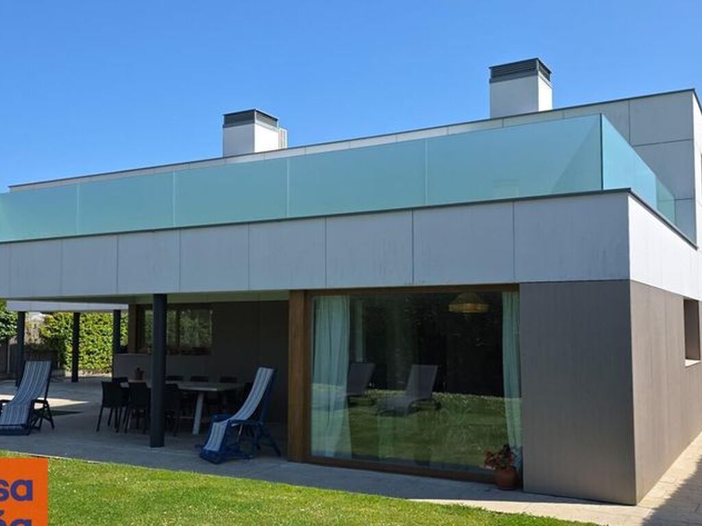 Luxury House for sale in Oleiros, 780 000 €, Photo 2