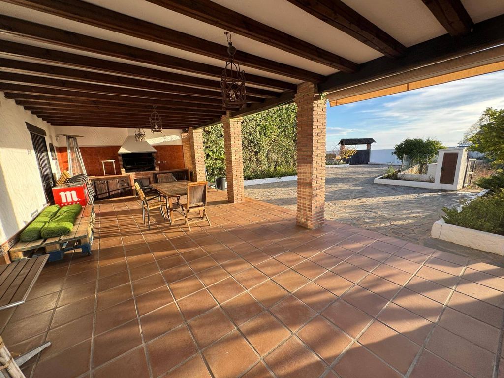 Luxury House for sale in Marbella, 1 200 000 €, Photo 6
