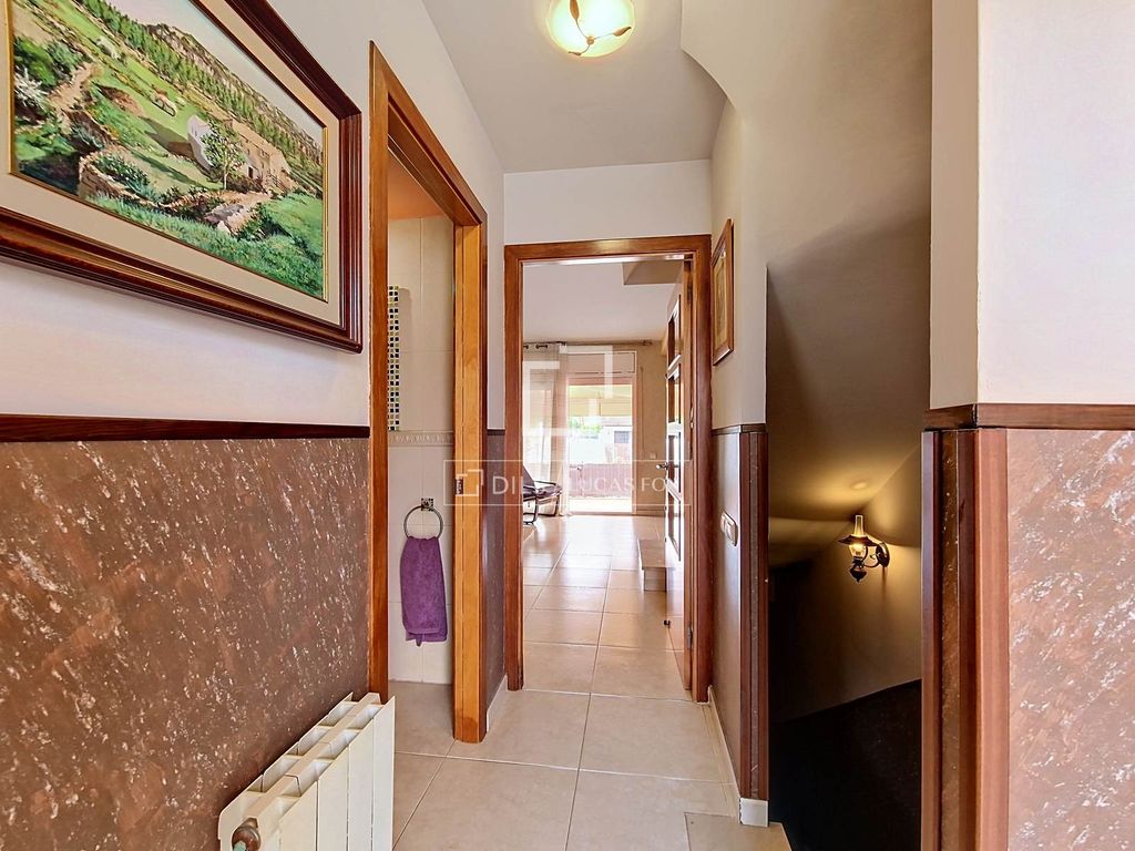 Maison de luxe à vendre à Cubelles, 410 000 €, Photo 6
