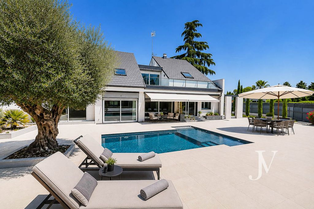 Maison de luxe à vendre à Madrid, 4 100 000 €, Photo 1