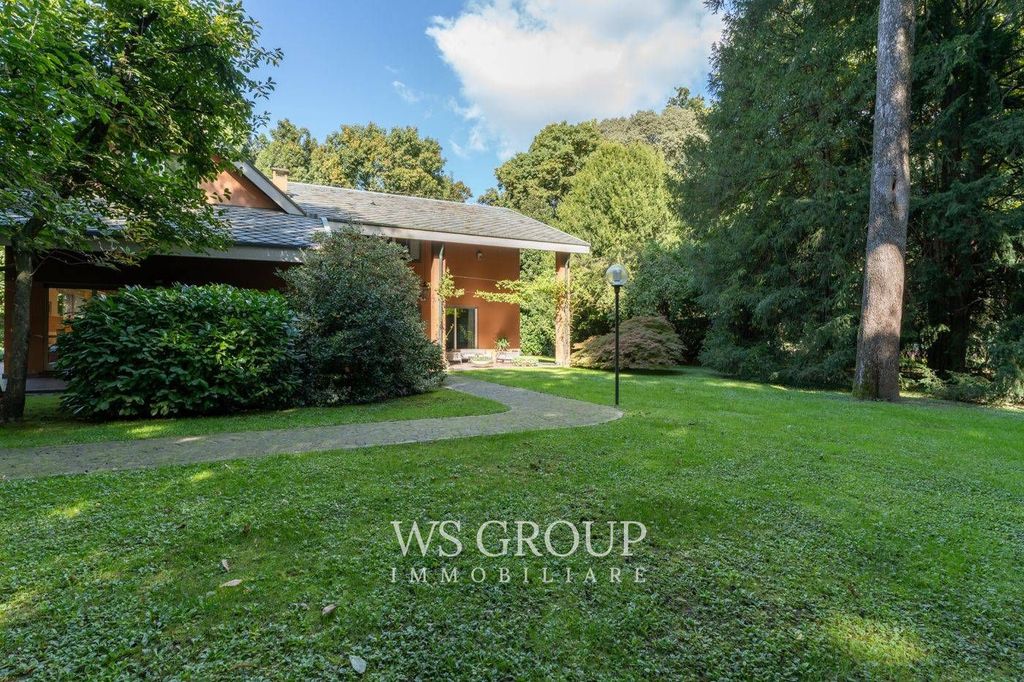 Luxury House for sale in Monza, 1 050 000 €, Photo 3